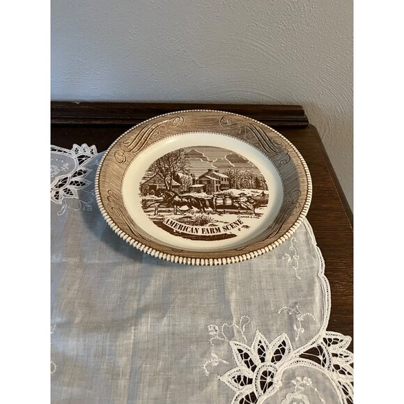 Royal China Jeanette Currier and Ives Pie Plate - Picture 1 of 4